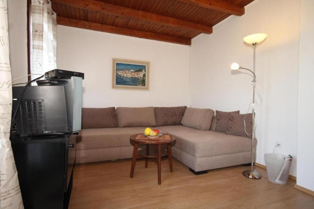 Apartment Iva Molunat Kültér fotó